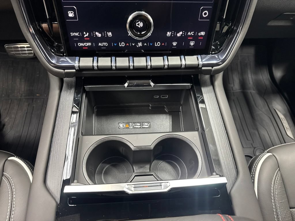 New 2026 GMC Yukon XL AT4 Ultimate w/ LPO, Get Active Package AWD/4WD image 19