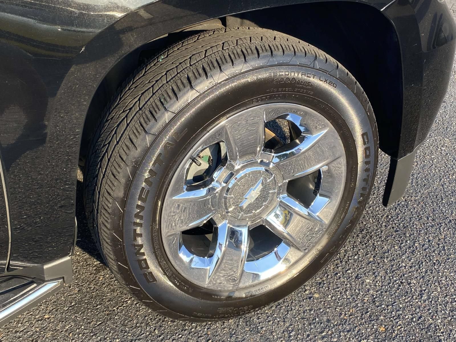 Used 2018 Chevrolet Tahoe Premier AWD/4WD image 11