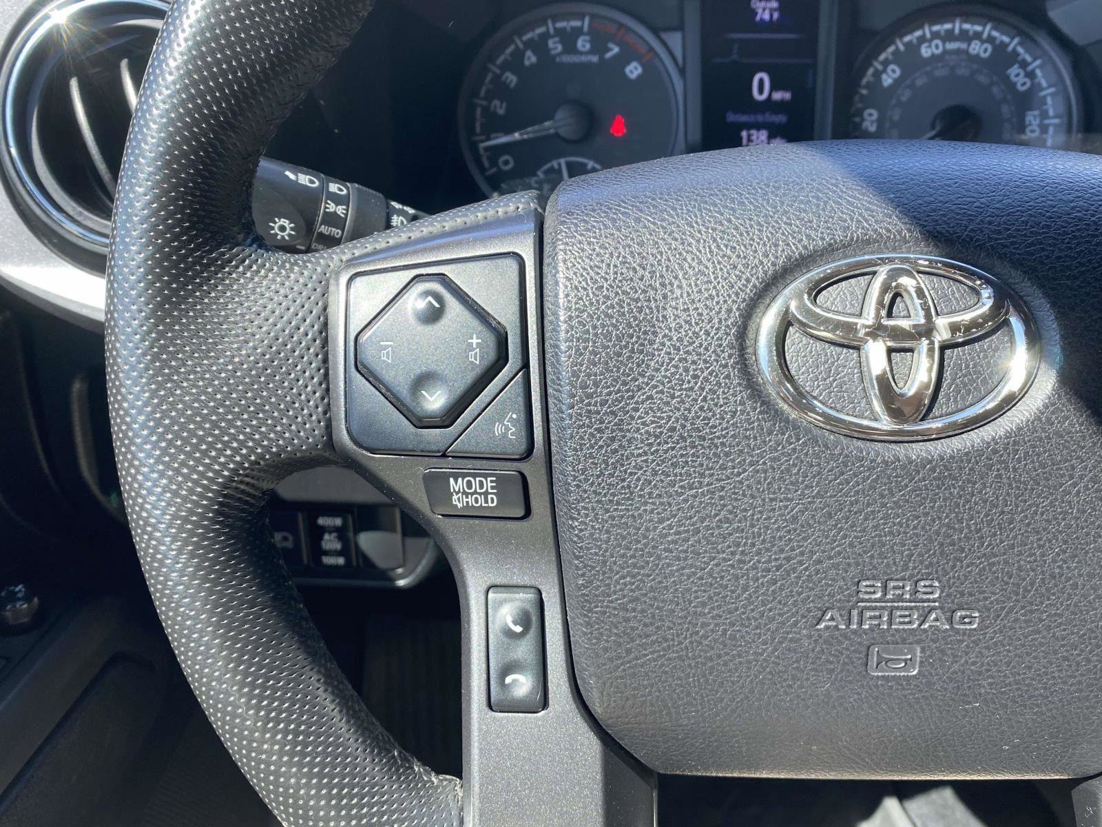 Used 2021 Toyota Tacoma TRD Sport image 5