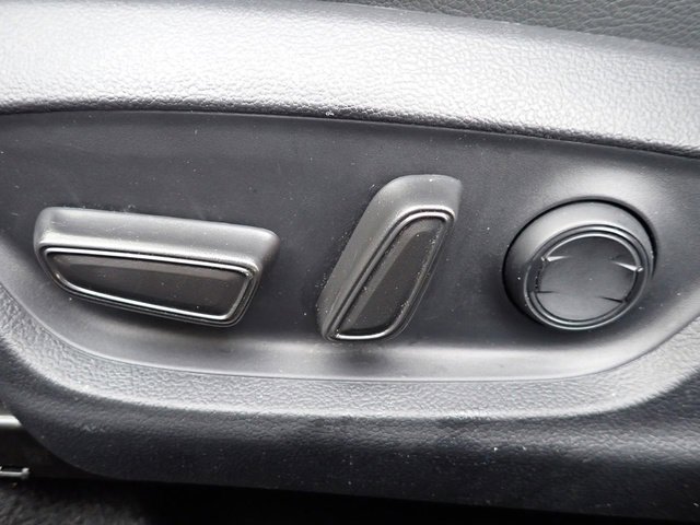 Used 2023 Toyota Camry XSE image 22