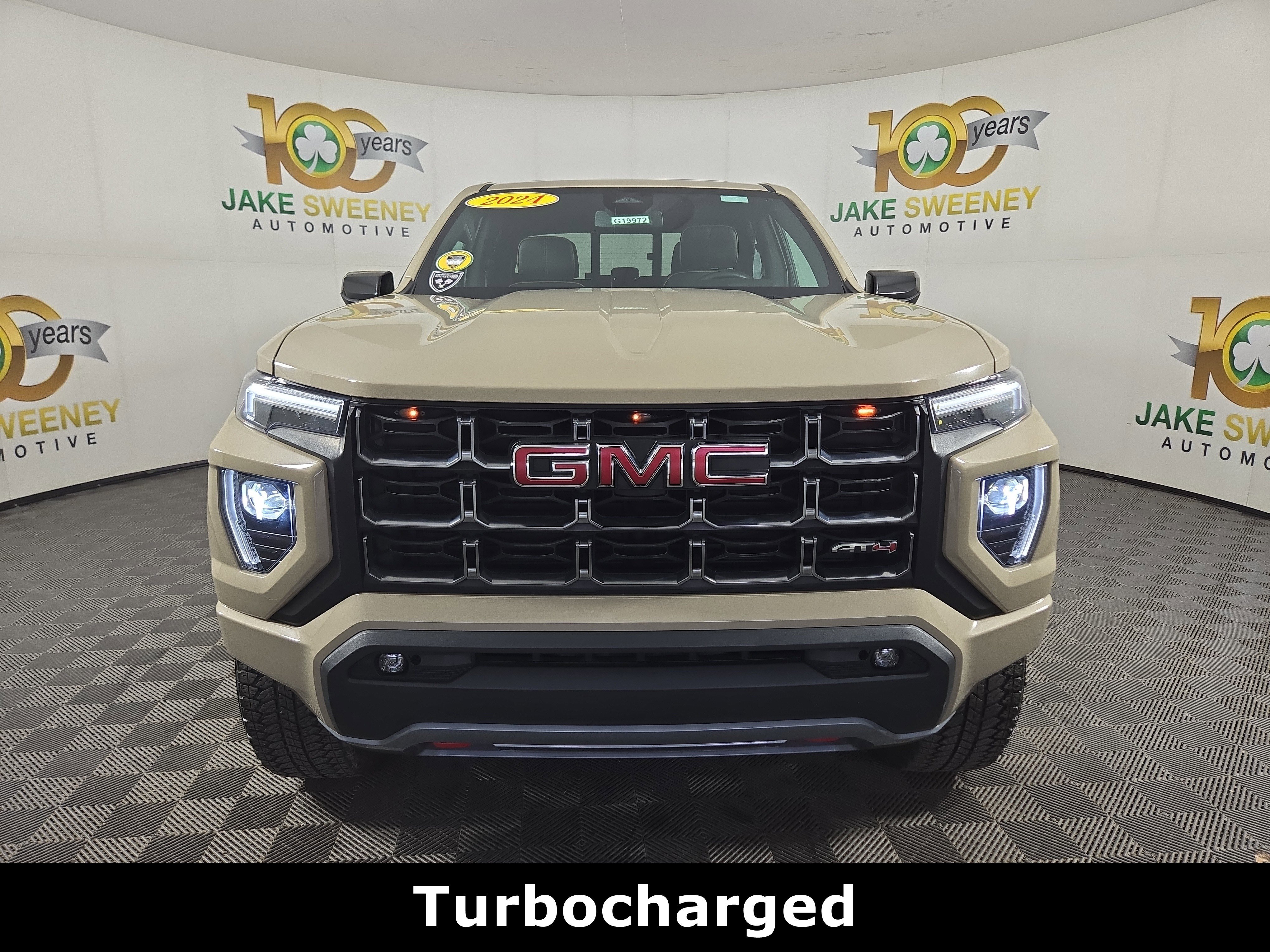 Certified 2024 GMC Canyon AT4 w/ AT4 Premium Package image 2