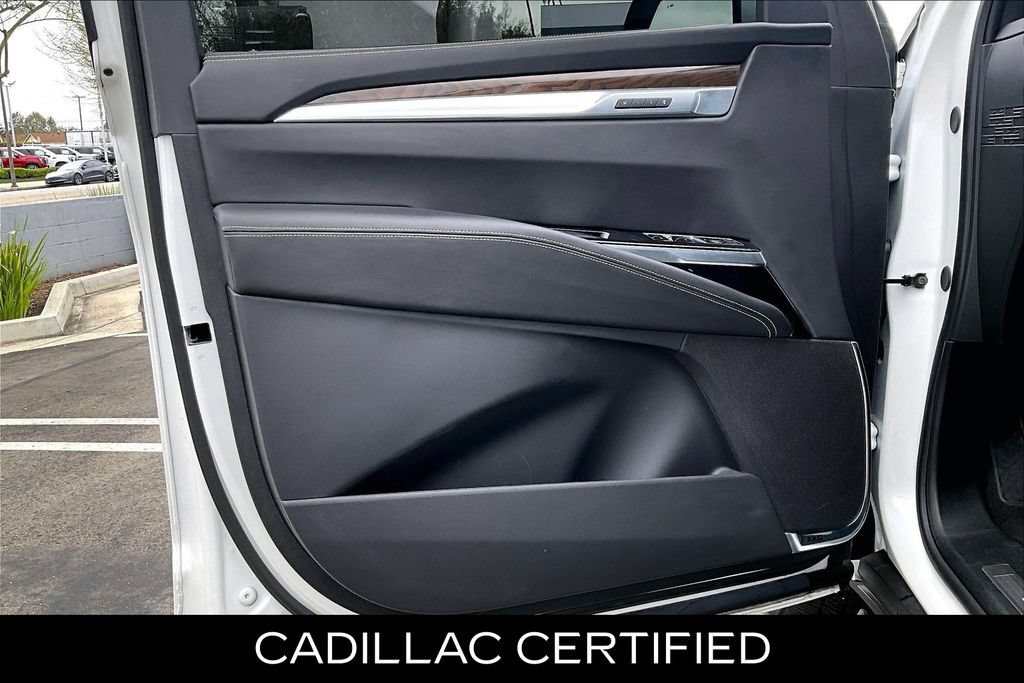 Certified 2025 Cadillac Escalade ESV Sport Platinum AWD/4WD image 20