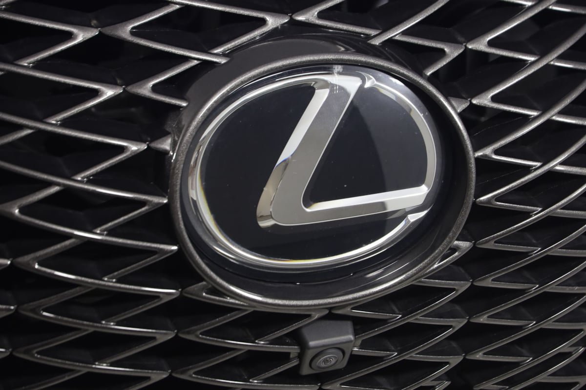 Used 2022 Lexus RX 350 F Sport w/ Cold Area Package (CT) AWD/4WD image 17