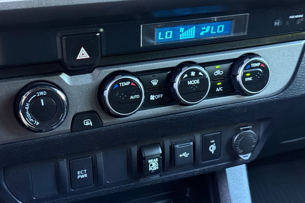 Used 2021 Toyota Tacoma TRD Sport AWD/4WD image 20