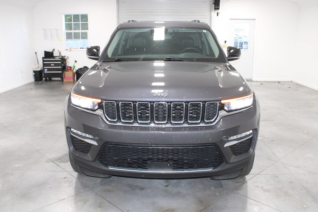 Used 2022 Jeep Grand Cherokee Limited AWD/4WD image 3
