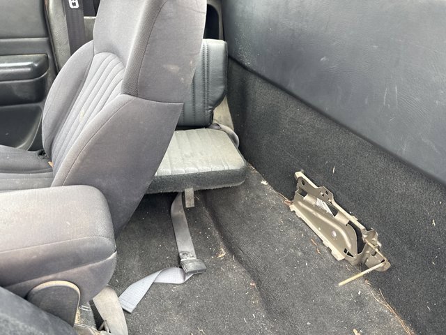 Used 2003 Chevrolet S10 Pickup 4x4 Extended Cab w/ Skid Plate Package image 14