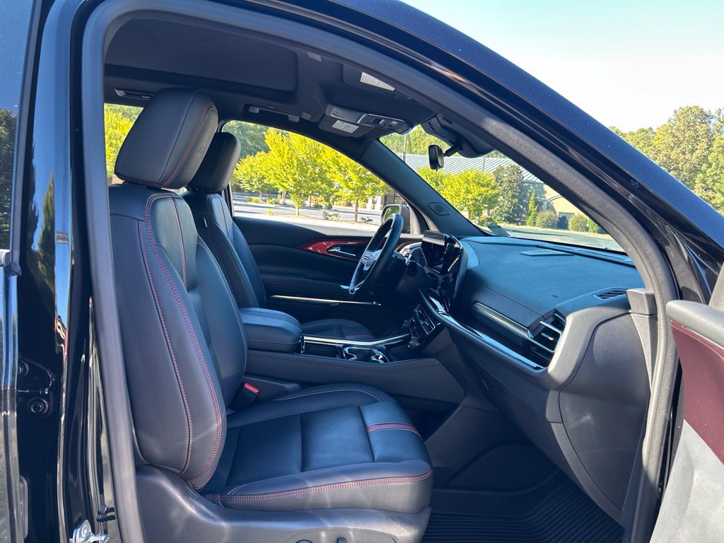 Used 2024 Chevrolet Traverse RS w/ LPO, Floor Liner Package FWD image 53