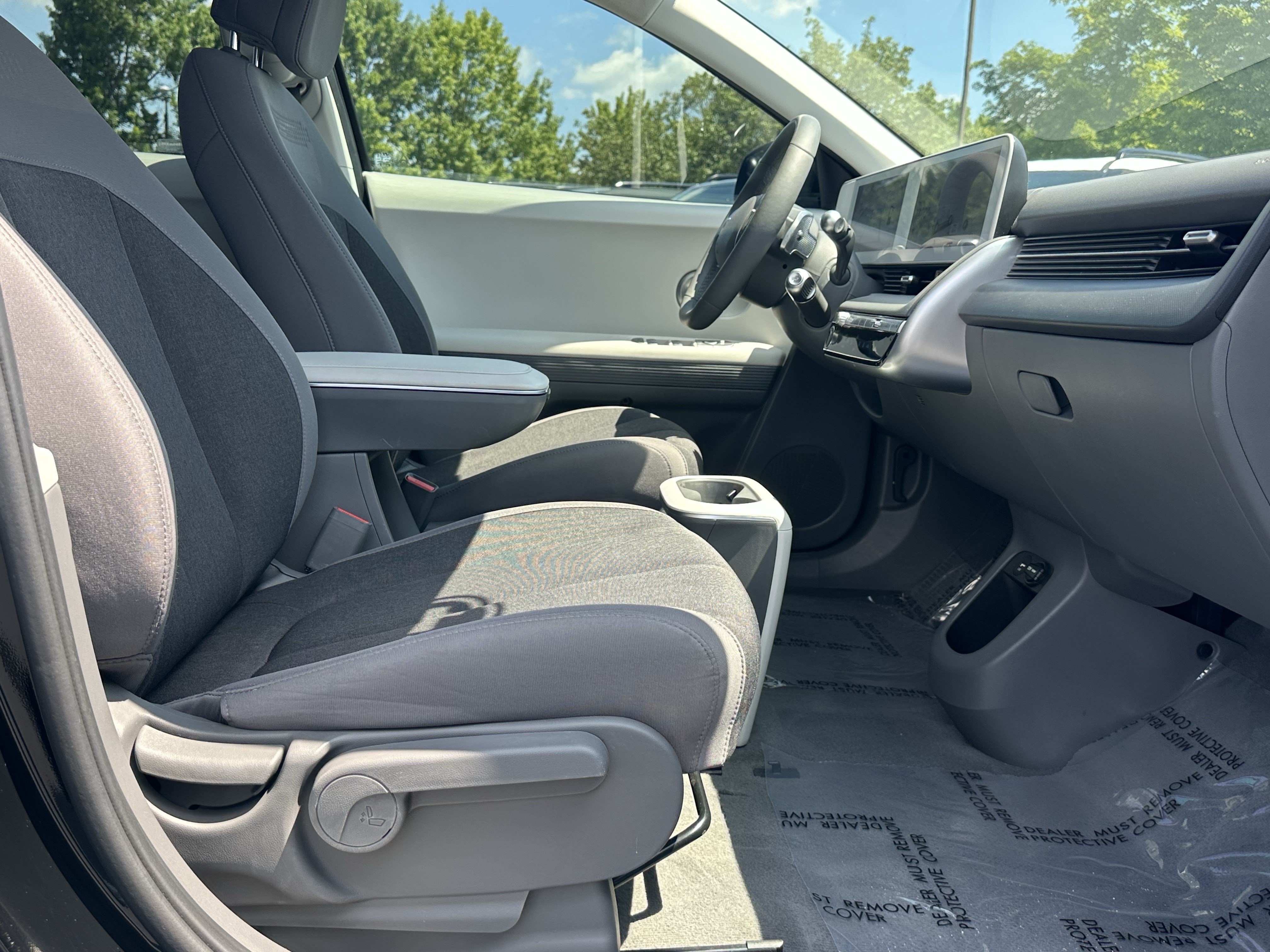 Used 2024 Hyundai Ioniq 5 SEL RWD image 14