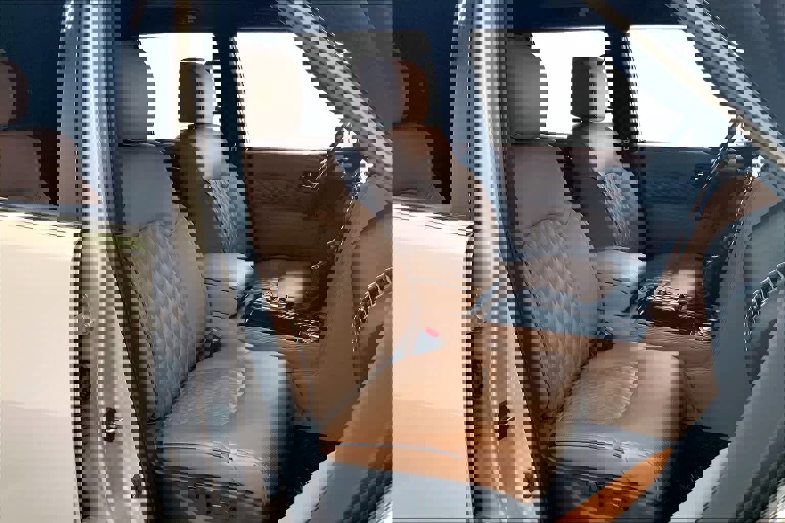 Used 2022 INFINITI QX80 Sensory w/ Cargo Package image 7