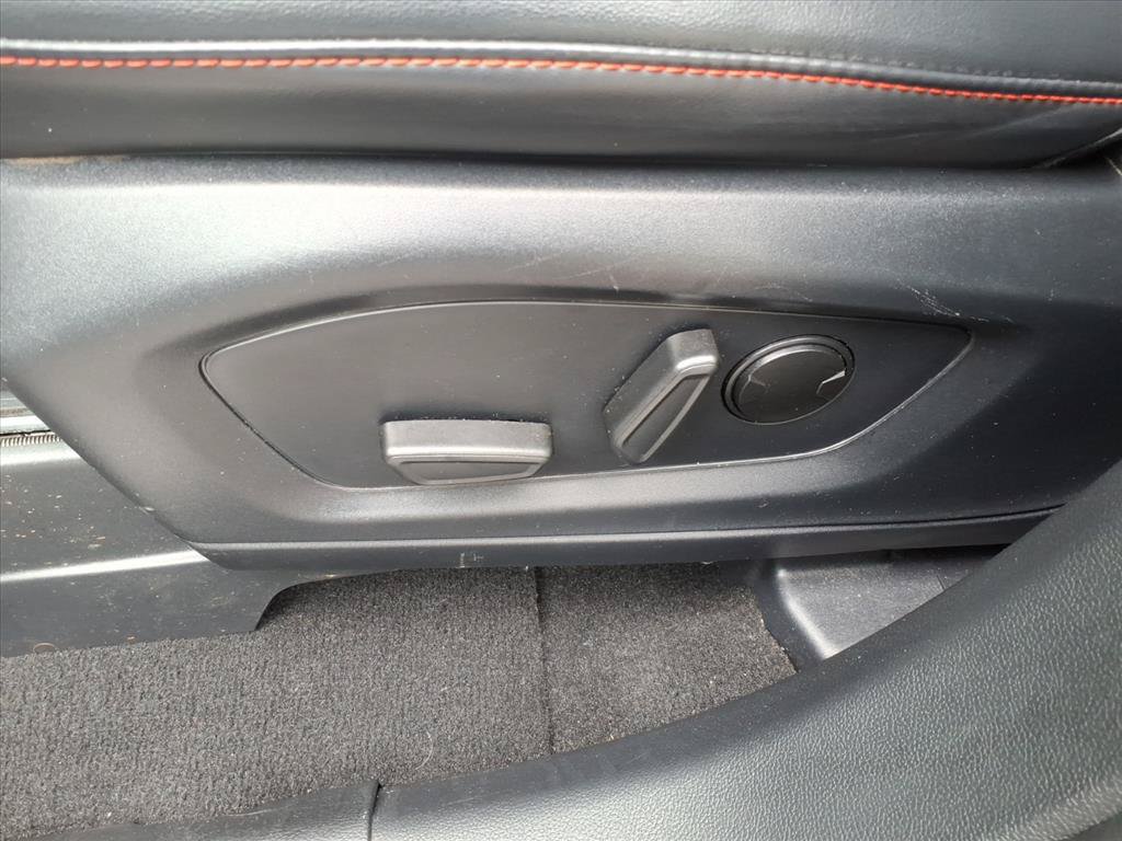 Used 2025 Ford Explorer ST-Line AWD/4WD image 25