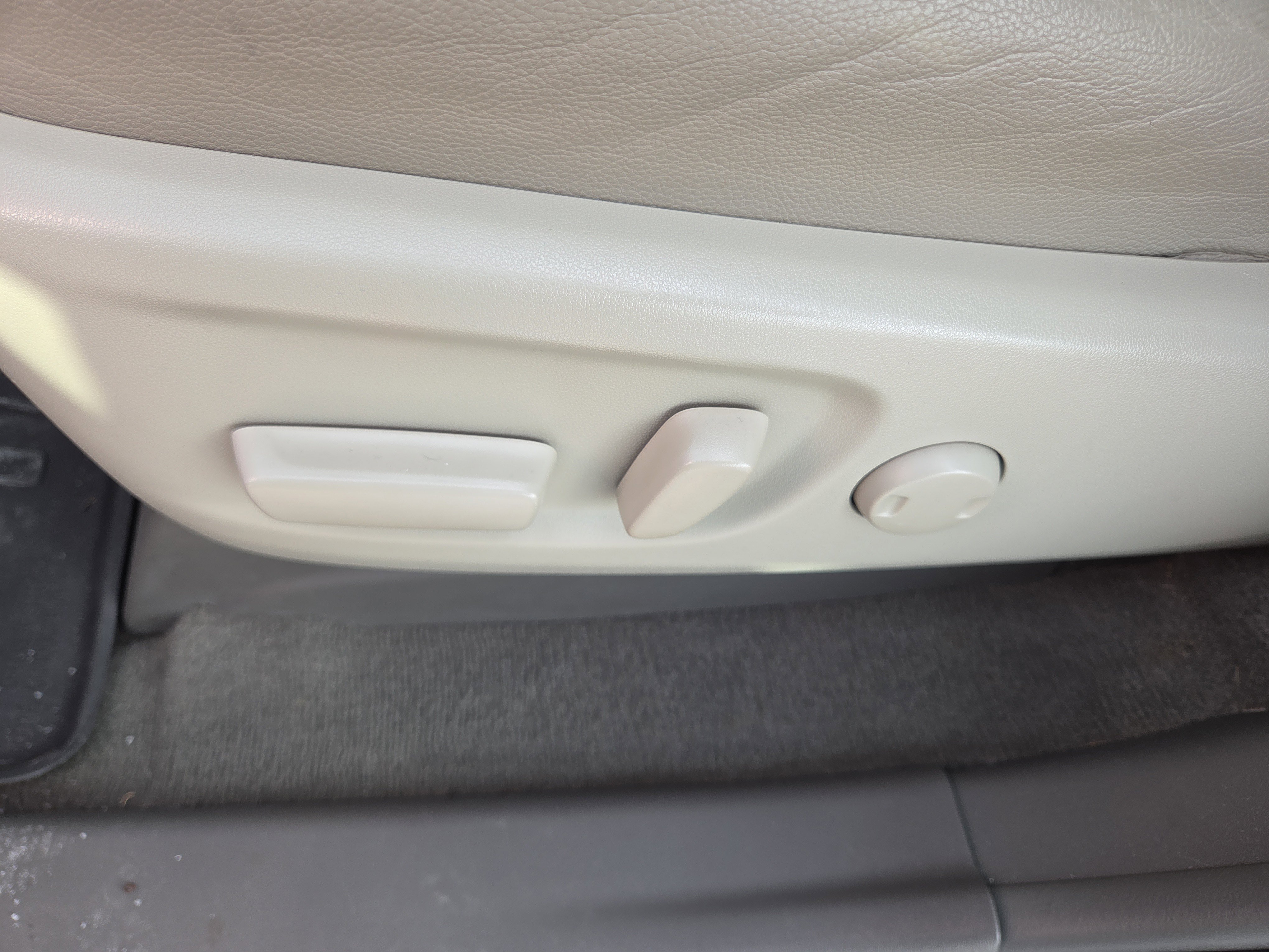 Certified 2019 Toyota Sienna XLE image 34