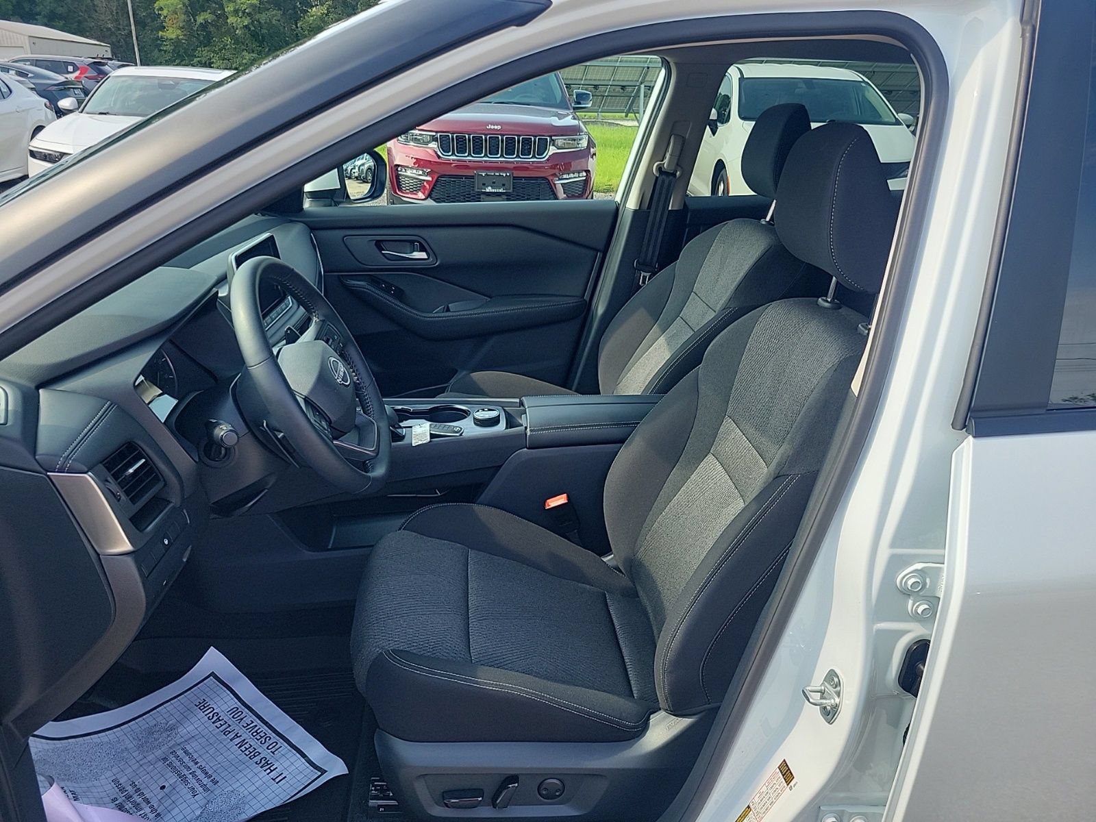 Certified 2026 Nissan Rogue SV AWD/4WD image 15