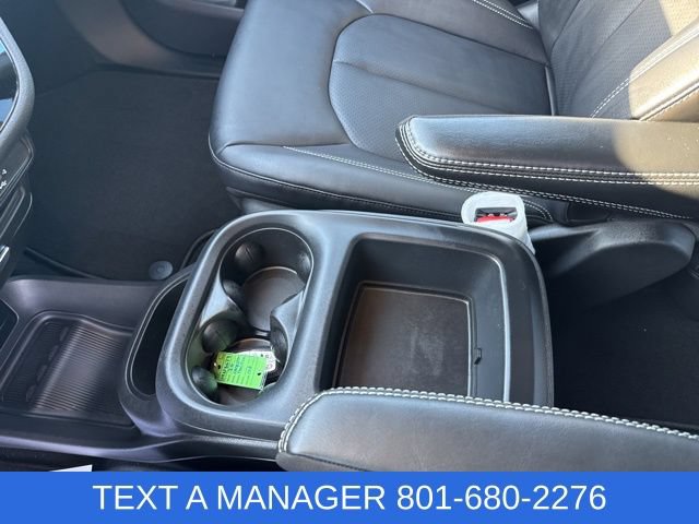 New 2026 Chrysler Pacifica Select AWD/4WD image 23