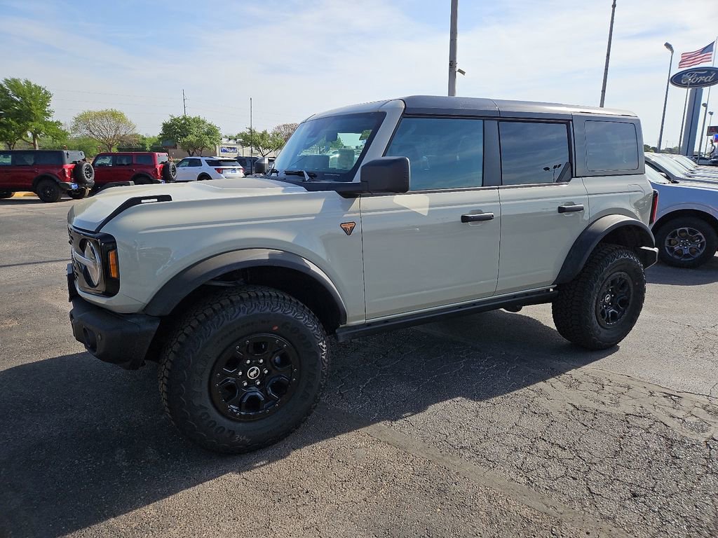 New 2026 Ford Bronco Badlands image 5