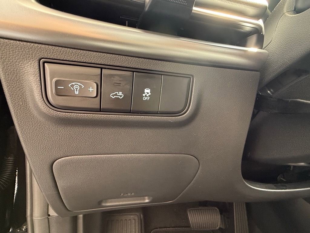 New 2026 Hyundai Santa Cruz SE image 9