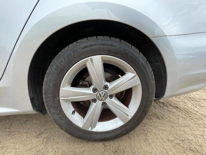 Used 2013 Volkswagen Passat 2.5 SE FWD image 15