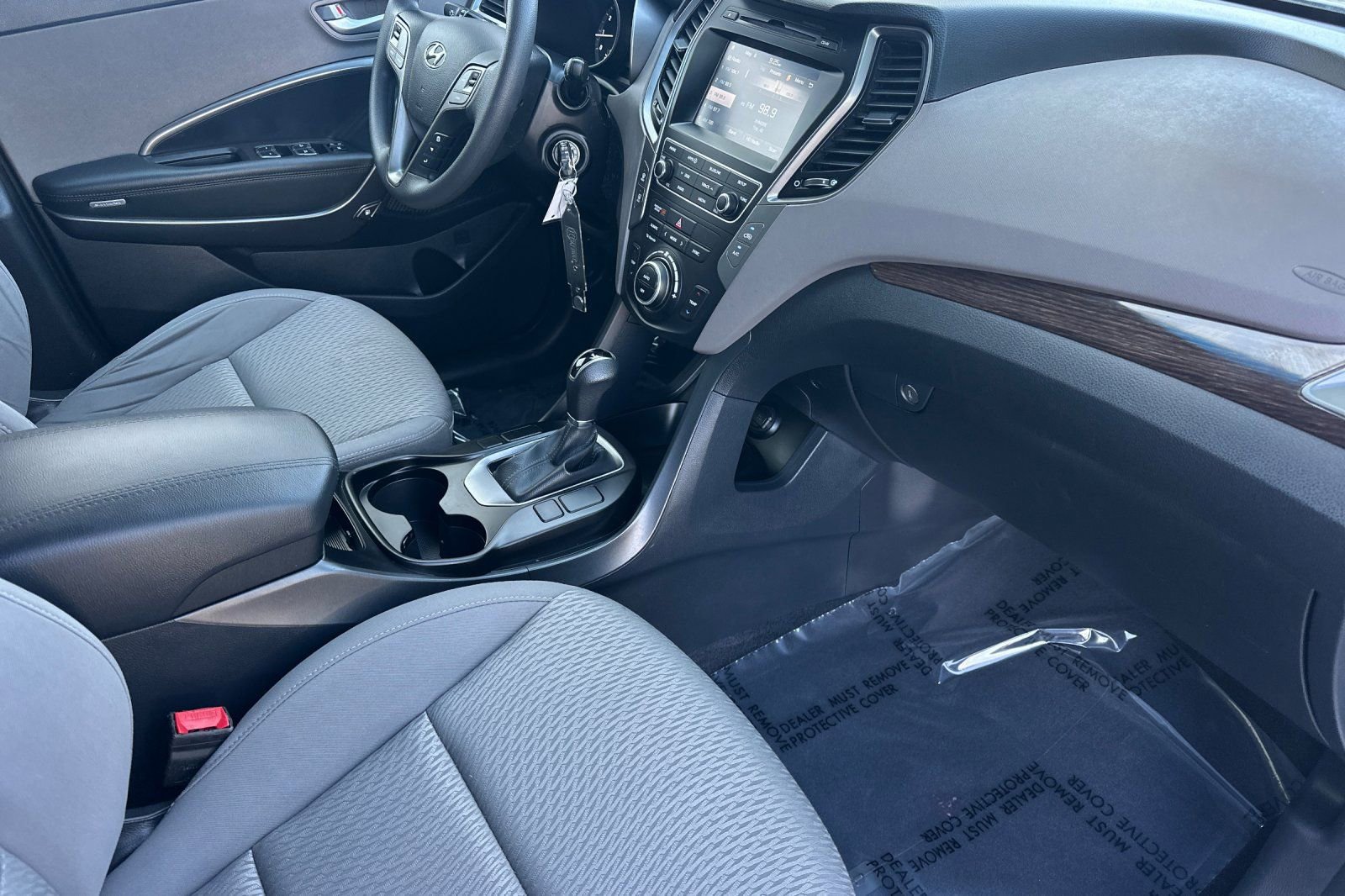 Used 2017 Hyundai Santa Fe Sport FWD image 19