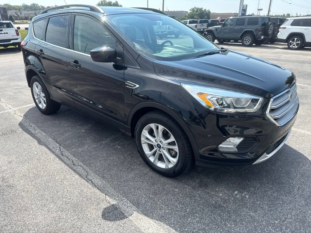 Used 2019 Ford Escape SEL FWD image 4