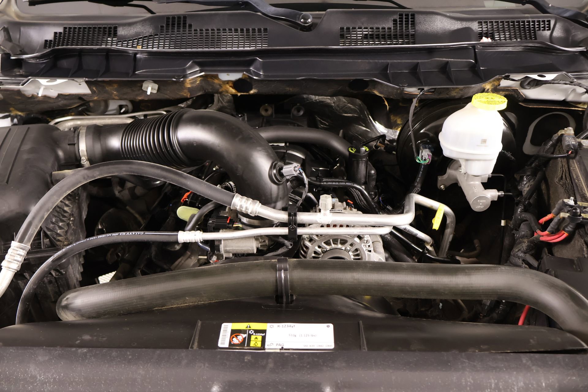 Used 2021 RAM 1500 Classic SLT image 18