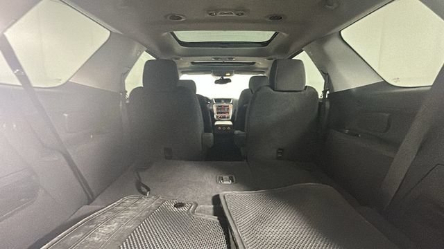 Used 2015 GMC Acadia SLE FWD image 24