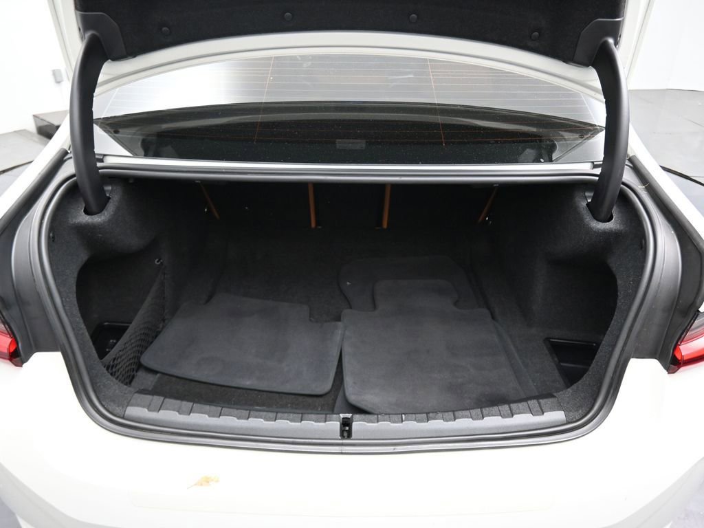 Used 2023 BMW 330i Sedan w/ Driving Assistance Package image 10