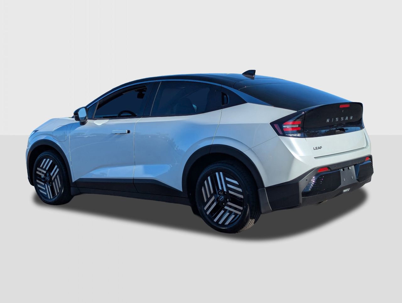 New 2026 Nissan Leaf SV+ image 3