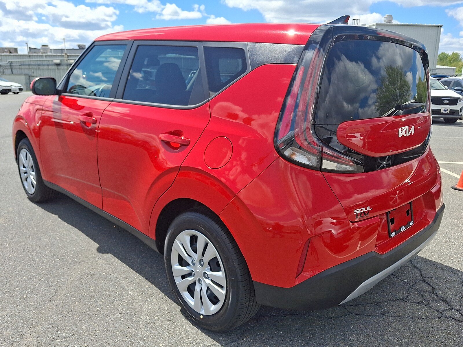Used 2025 Kia Soul LX image 6