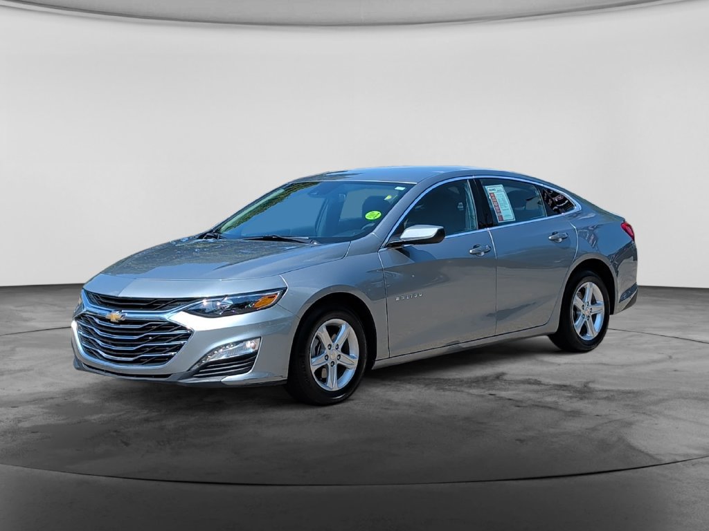 Used 2024 Chevrolet Malibu LT FWD image 3