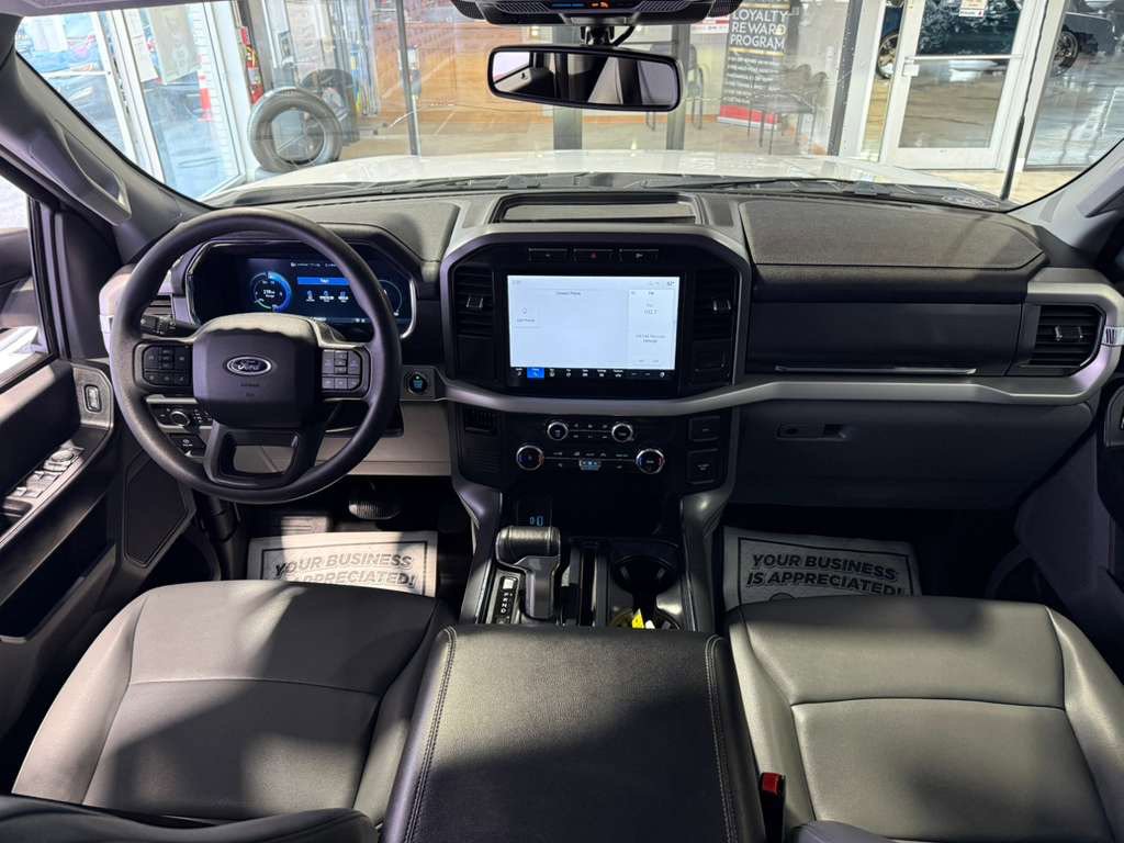 Used 2022 Ford F150 Lightning Pro image 26