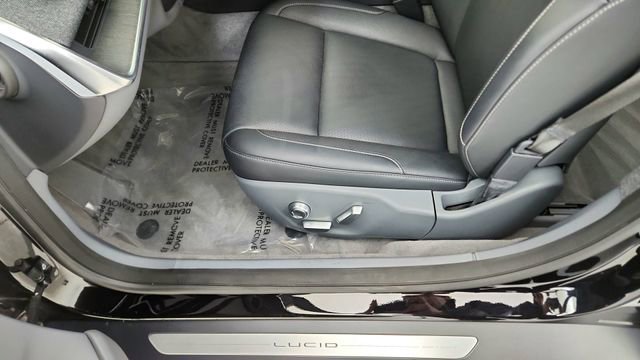 Used 2024 Lucid Air Touring image 33