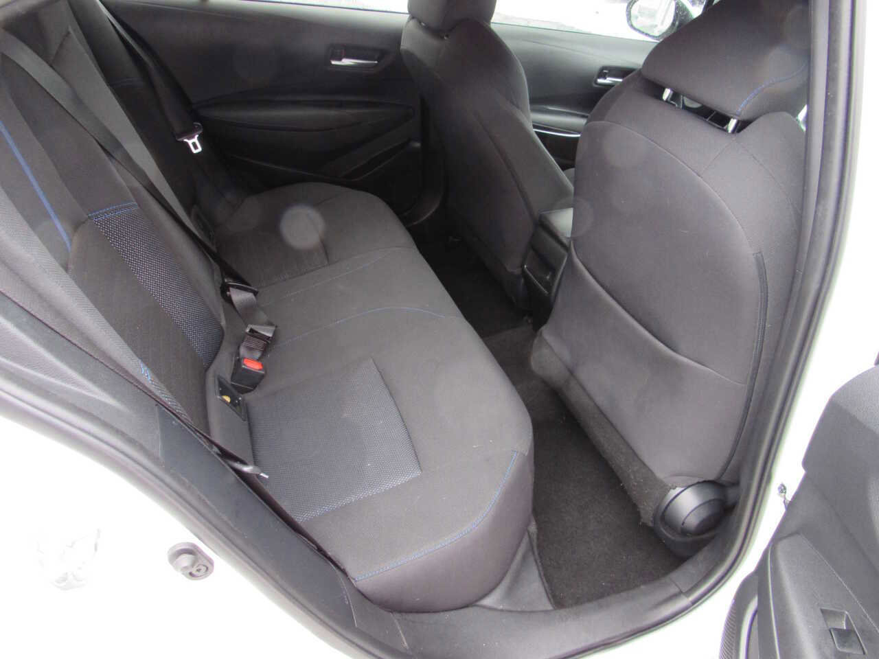 Used 2021 Toyota Corolla SE w/ Carpet Mat Package (TMS) FWD image 9