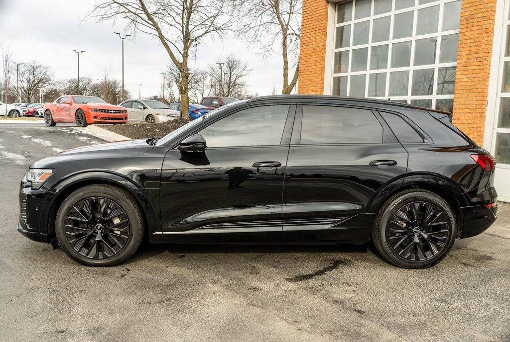 Used 2024 Audi Q8 e-tron Prestige image 47