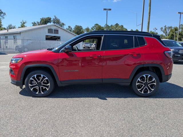 Used 2023 Jeep Compass Limited AWD/4WD image 7