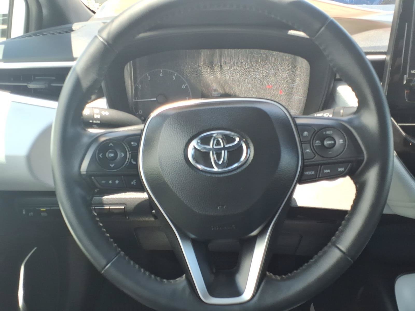 Certified 2025 Toyota Corolla SE FWD image 12