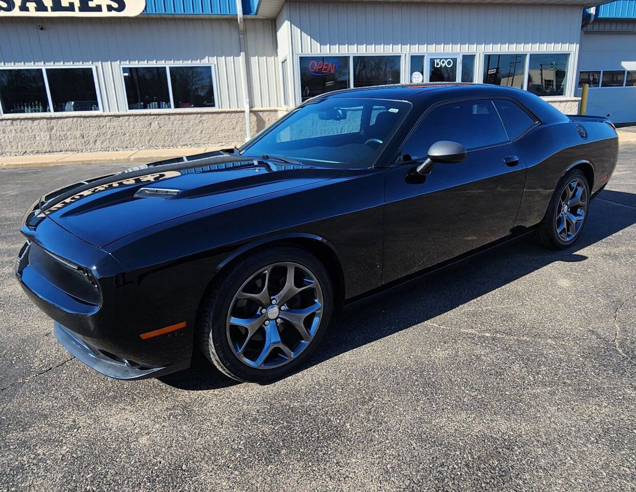Used 2015 Dodge Challenger R/T w/ Quick Order Package 28B R/T image 4