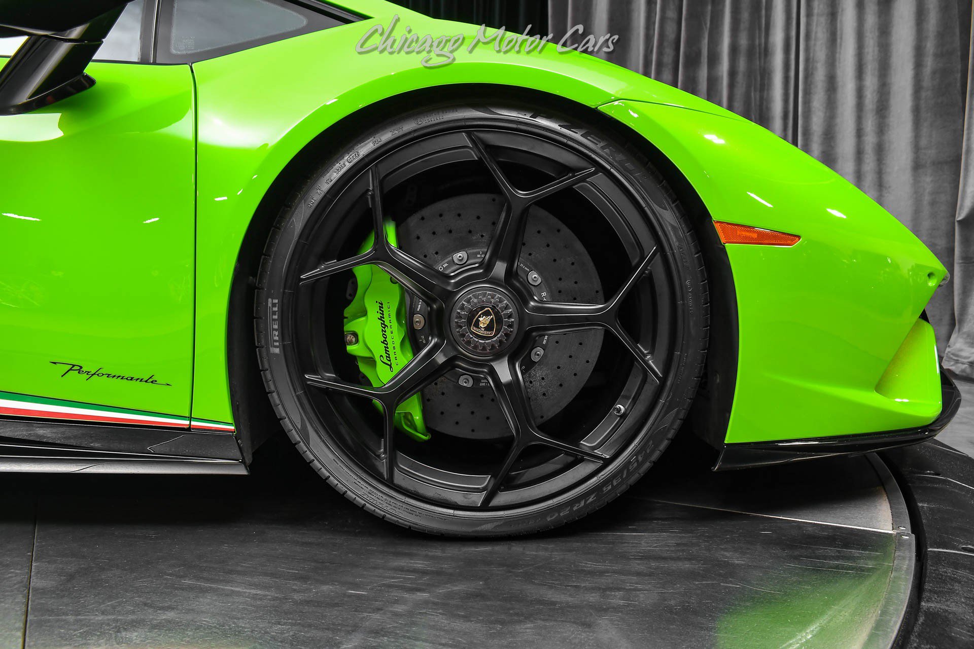 Used 2018 Lamborghini Huracan Performante AWD/4WD image 49