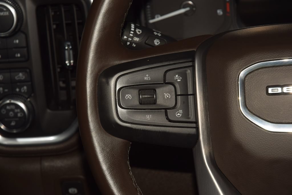 Used 2022 GMC Sierra 2500 Denali w/ Denali Ultimate Package AWD/4WD image 36