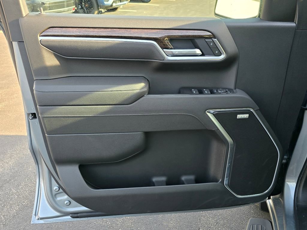 New 2026 GMC Sierra 1500 Elevation w/ Elevation Premium Package image 13