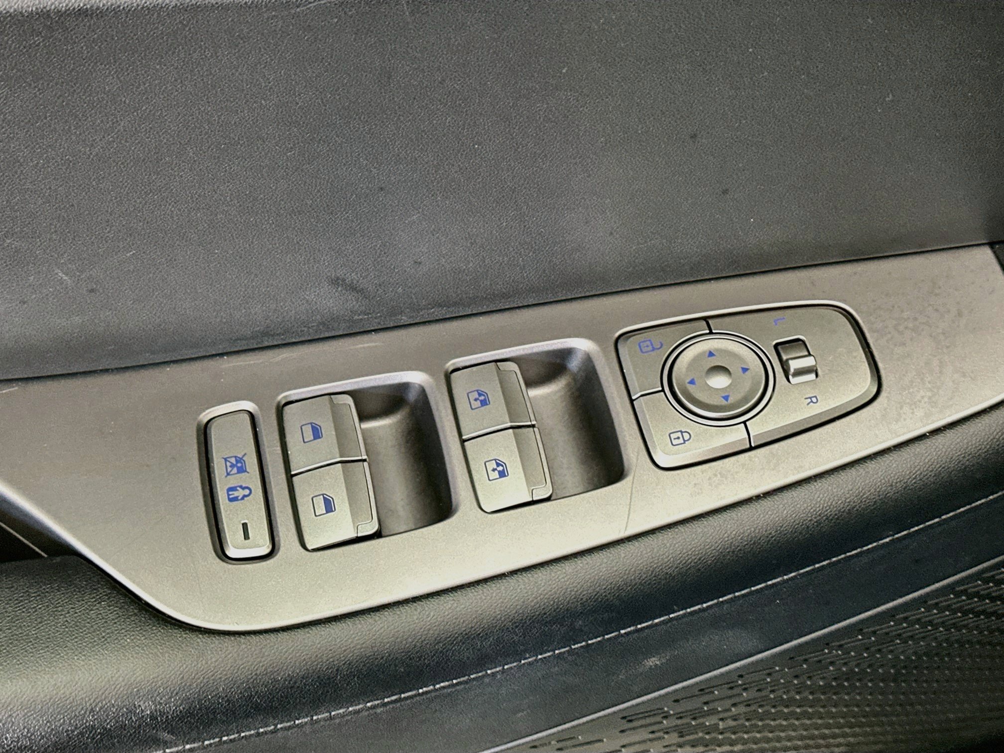 Used 2025 Hyundai Palisade SEL FWD image 15