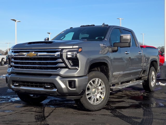New 2026 Chevrolet Silverado 3500 High Country w/ Technology Package AWD/4WD image 2