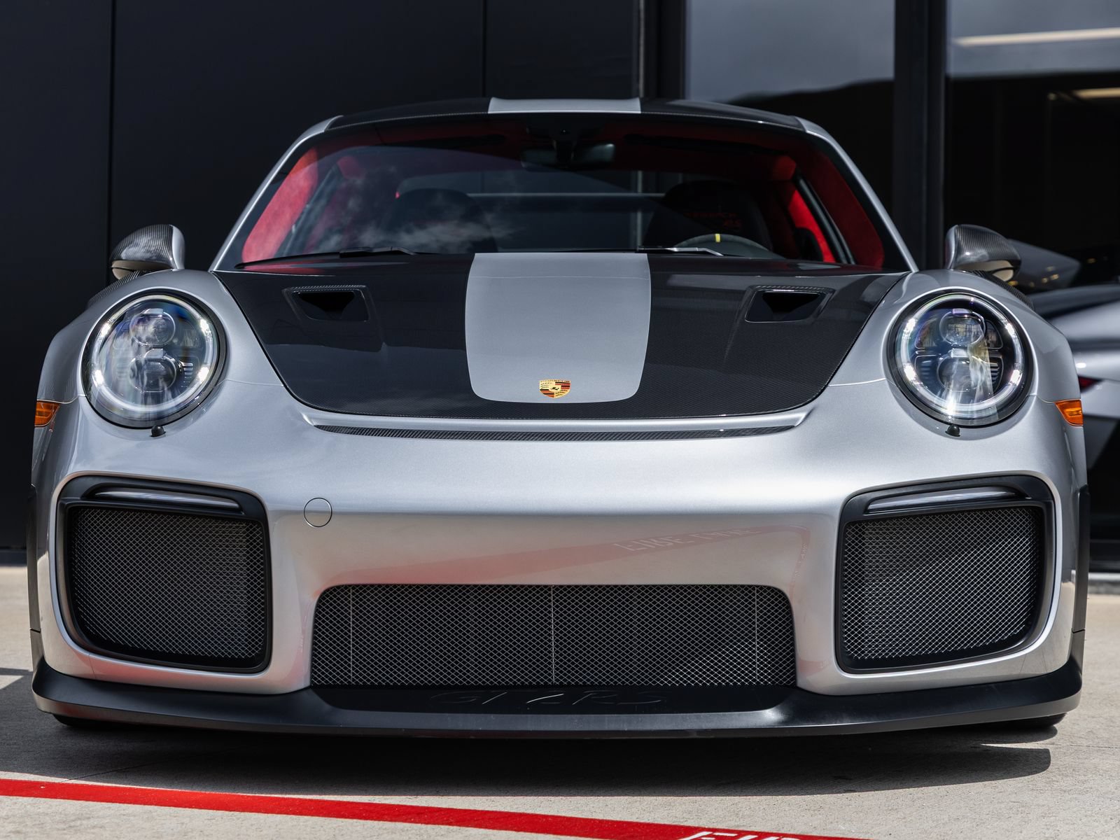 Certified 2018 Porsche 911 GT2 RS RWD image 9