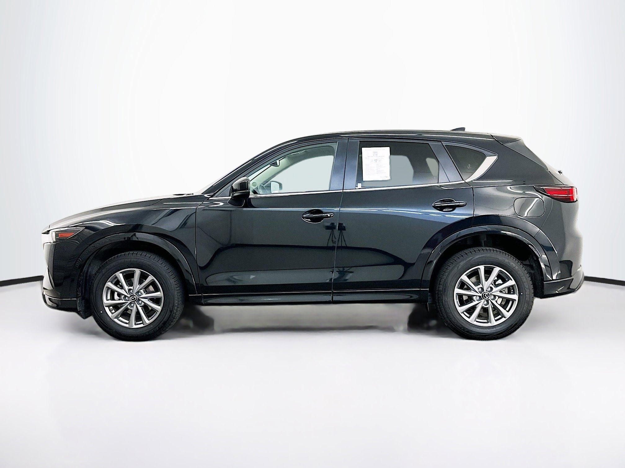 Used 2025 MAZDA CX-5 AWD 2.5 S w/ Preferred Package image 4