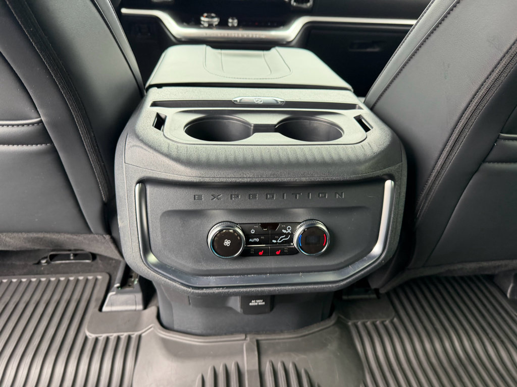 Used 2026 Ford Expedition Max Platinum w/ Stealth Appearance Package AWD/4WD image 17