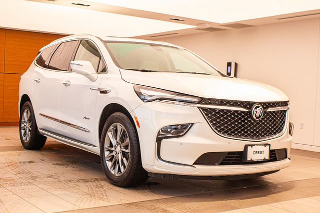 Used 2022 Buick Enclave Avenir w/ Avenir Technology Package image 5