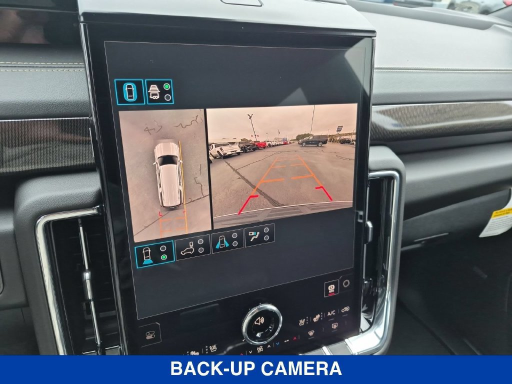 New 2026 GMC Yukon XL Elevation w/ LPO, Elevation Black Package AWD/4WD image 24
