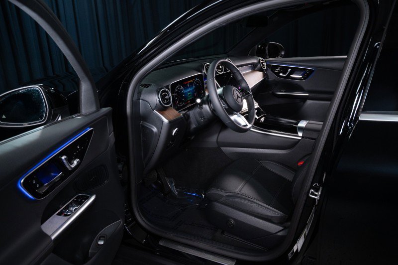 Certified 2026 Mercedes-Benz GLC 300 image 10