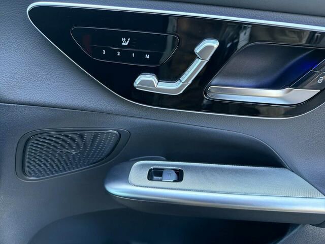 Certified 2025 Mercedes-Benz GLC 350e 4MATIC image 21
