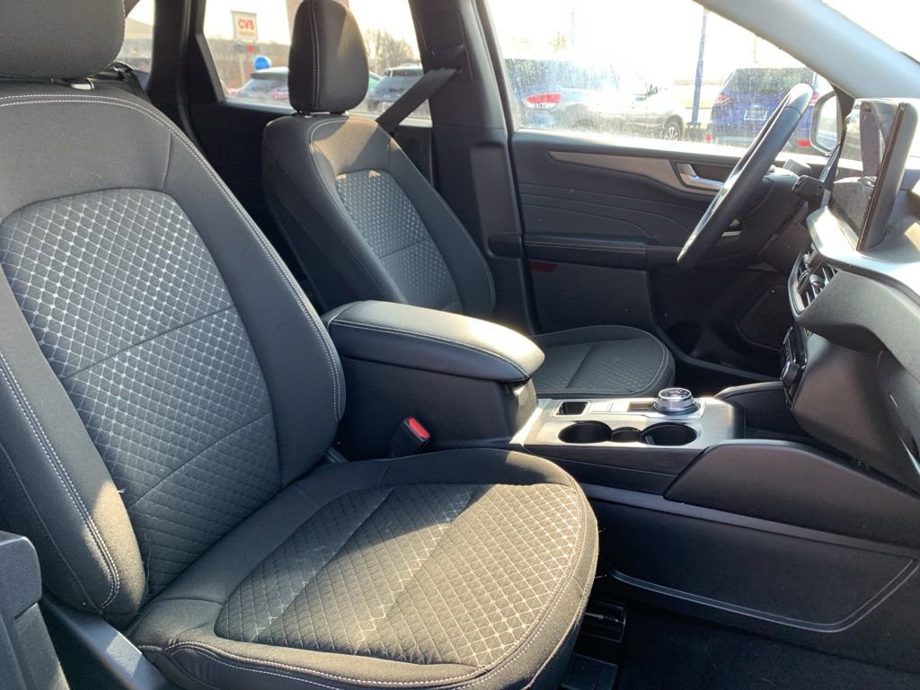 Used 2024 Ford Escape Active w/ Tech Pack #2 AWD/4WD image 11
