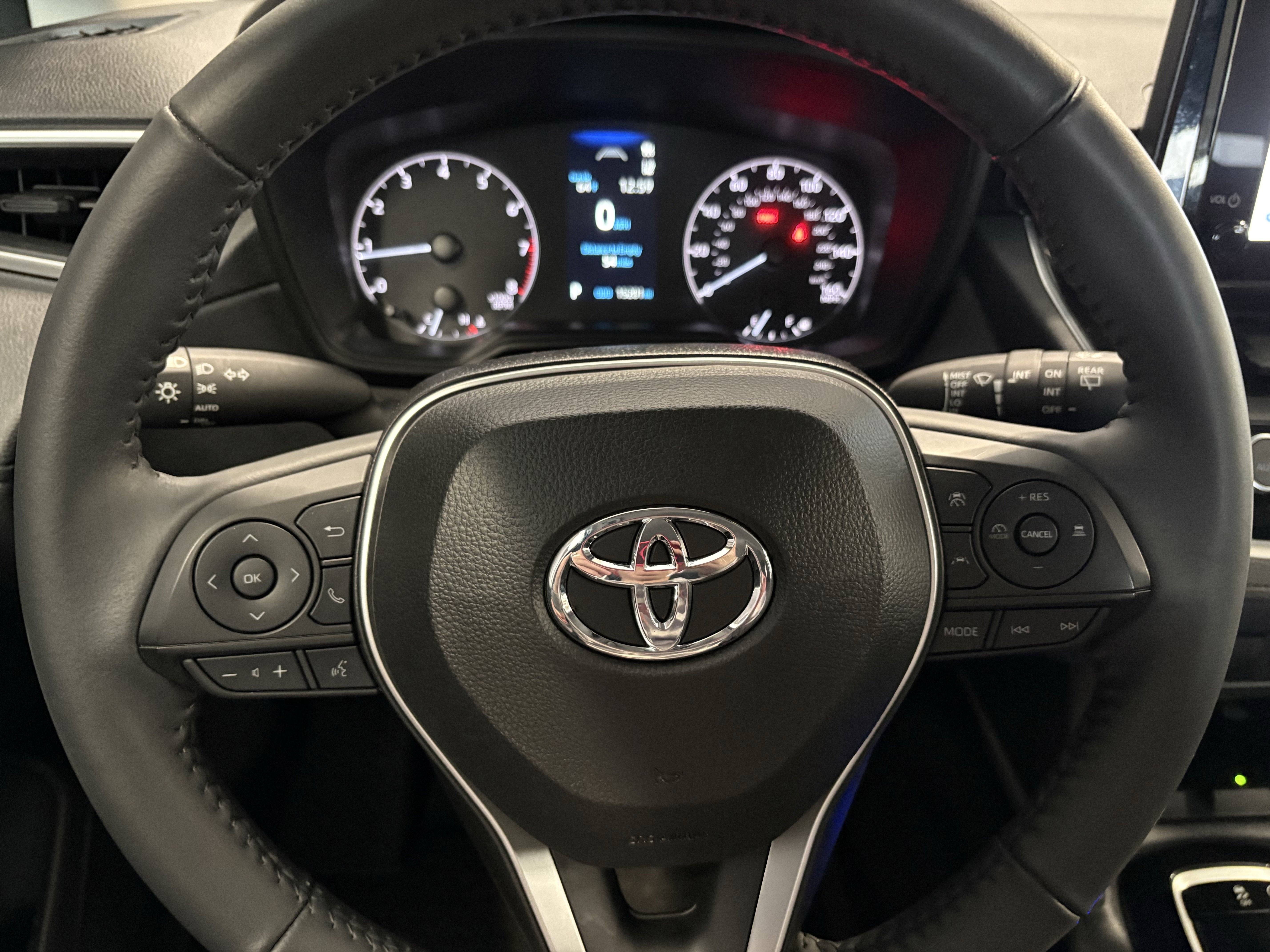 Certified 2024 Toyota Corolla Cross LE image 21