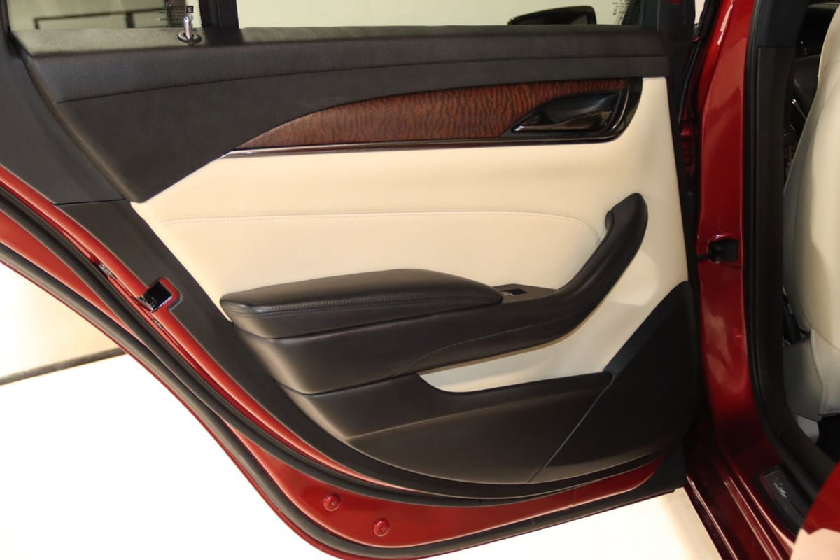 Used 2019 Cadillac CTS Luxury RWD image 48